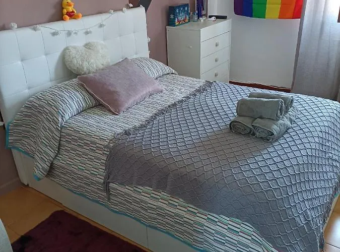 Séjour chez l'habitant Habitación Con Vistas En Bádames Compartido El Piso Con El Propietario Y Otros Huéspedes Badames