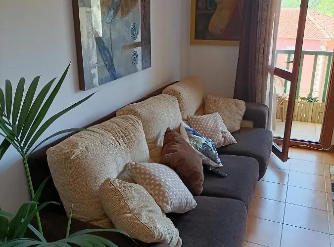 Séjour chez l'habitant Habitación Con Vistas En Bádames Compartido El Piso Con El Propietario Y Otros Huéspedes Badames