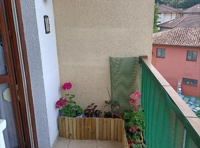 Habitación Con Vistas En Bádames Compartido El Piso Con El Propietario Y Otros Huéspedes Badames