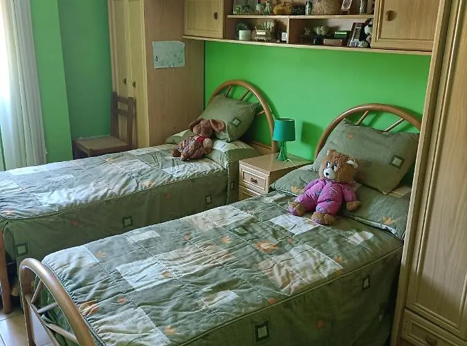 Habitación Con Vistas En Bádames Compartido El Piso Con El Propietario Y Otros Huéspedes *