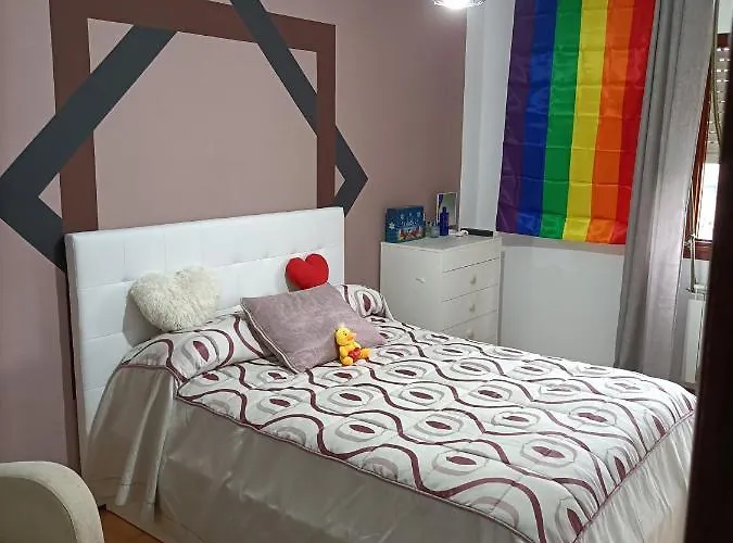 Habitación Con Vistas En Bádames Compartido El Piso Con El Propietario Y Otros Huéspedes Séjour chez l'habitant *